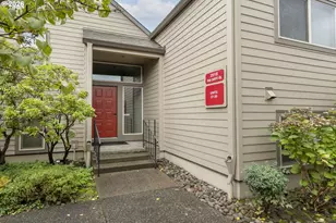 2518 SE Baypoint Dr, Vancouver, WA 98683 - Photo 2