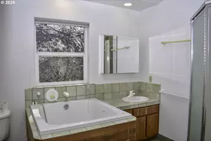 1114 Reddy Ave, Medford, OR 97504 - Photo 36