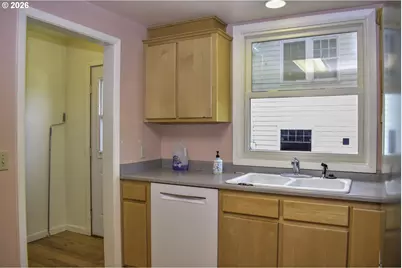 1114 Reddy Ave, Medford, OR 97504 - Photo 20