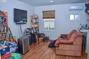 1114 Reddy Ave, Medford, OR 97504 - Photo 4