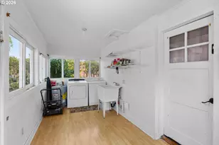 203 NE 2nd St, Oakland, OR 97462 - Photo 12