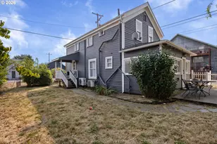 203 NE 2nd St, Oakland, OR 97462 - Photo 14