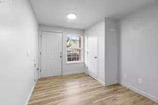 1116 W 30th St, Vancouver, WA 98660 - Photo 4