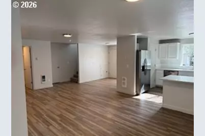 1116 W 30th St, Vancouver, WA 98660 - Photo 2