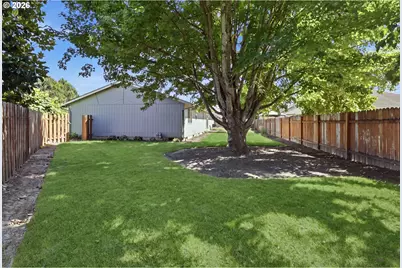 911 SW Warbler Ct, McMinnville, OR 97128 - Photo 30