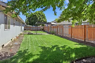 911 SW Warbler Ct, McMinnville, OR 97128 - Photo 28