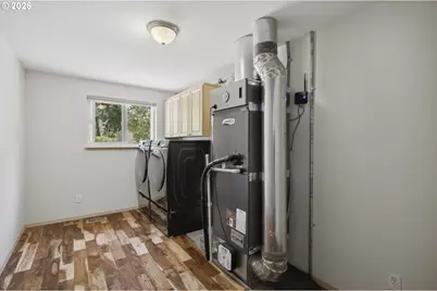 20658 Abiqua Rd N, Scotts Mills, OR 97375 - Photo 16