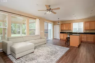10636 SW 43rd Ave, Portland, OR 97219 - Photo 10