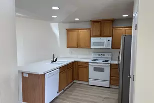 4981 4985 Fontana St SE, Salem, OR 97317 - Photo 8