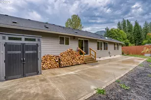 202 Edgewater Dr, Carson, WA 98610 - Photo 30