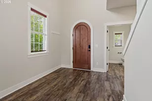 326 NE 77th Ave, Hillsboro, OR 97124 - Photo 2