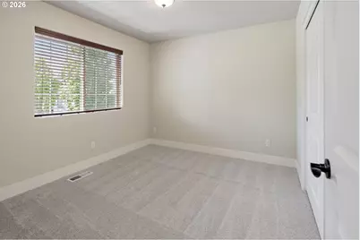 326 NE 77th Ave, Hillsboro, OR 97124 - Photo 24