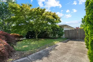 3251 SE 179th Ave, Portland, OR 97236 - Photo 28