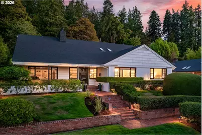 2105 Fairmount Blvd, Eugene, OR 97403 - Photo 2
