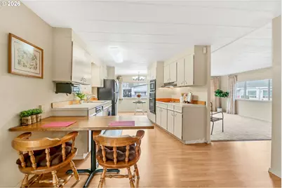 1800 Lakewood Ct #24, Eugene, OR 97402 - Photo 12