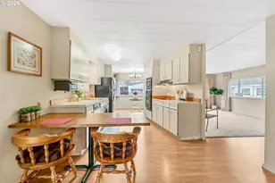 1800 Lakewood Ct, Eugene, OR 97402 - Photo 12