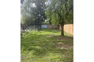 N Kilpatrick, Portland, OR 97217 - Photo 1