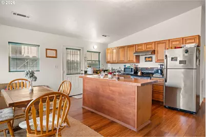 1115 Ransom Ave, Brookings, OR 97415 - Photo 6