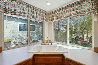 1116 McPherson St, Wasco, OR 97065 - Photo 8