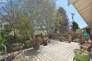 1116 McPherson St, Wasco, OR 97065 - Photo 2
