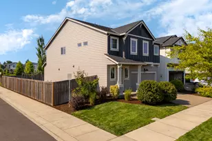 1999 Killian Spring Dr, Woodburn, OR 97071 - Photo 28