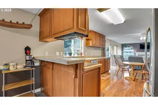 33410 SW Meadowbrook Dr, Scappoose, OR 97056 - Photo 8