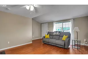 33410 SW Meadowbrook Dr, Scappoose, OR 97056 - Photo 2