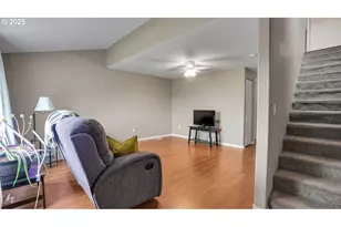 33410 SW Meadowbrook Dr, Scappoose, OR 97056 - Photo 4