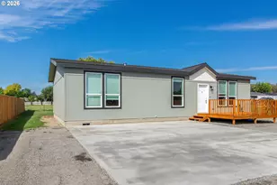 325 N Sloan, Stanfield, OR 97875 - Photo 2
