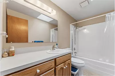4154 5th St, Hubbard, OR 97032 - Photo 18