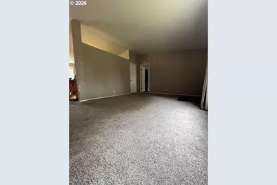 229 N Main St, Coos Bay, OR 97420 - Photo 8