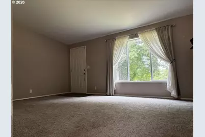 229 N Main St, Coos Bay, OR 97420 - Photo 4