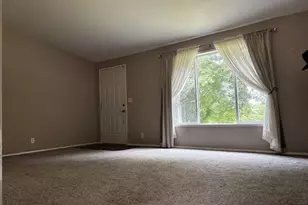 229 N Main St, Coos Bay, OR 97420 - Photo 4