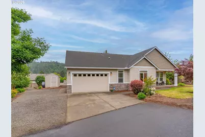 1306 Frontier St, Silverton, OR 97381 - Photo 4