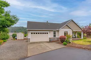 1306 Frontier St, Silverton, OR 97381 - Photo 4