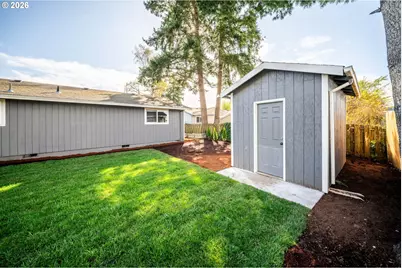 879 N Broadway St, Estacada, OR 97023 - Photo 28