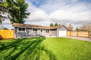 879 N Broadway St, Estacada, OR 97023 - Photo 2