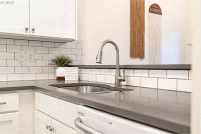 4000 Carman Dr #A17, Lake Oswego, OR 97035 - Photo 6