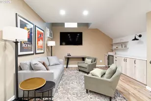 4000 Carman Dr, Lake Oswego, OR 97035 - Photo 42