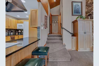 25583 E Chester Mountain Dr, Mount Hood Village, OR 97067 - Photo 12