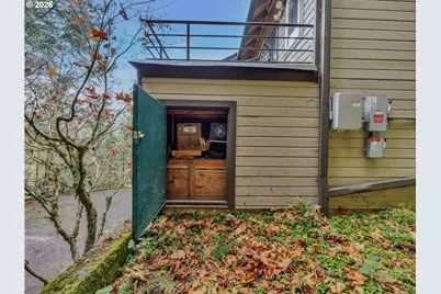 25583 E Chester Mountain Dr, Mount Hood Village, OR 97067 - Photo 36