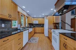 25583 E Chester Mountain Dr, Mount Hood Village, OR 97067 - Photo 8