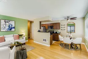 3866 SE Taylor St, Portland, OR 97214 - Photo 2