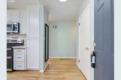 4010 SW Hamilton St, Portland, OR 97221 - Photo 8