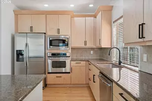 5904 Bay Point Dr, Lake Oswego, OR 97035 - Photo 14