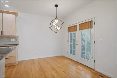 5904 Bay Point Dr, Lake Oswego, OR 97035 - Photo 16