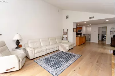 2496 Panorama Dr, Eugene, OR 97405 - Photo 20