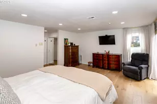 2496 Panorama Dr, Eugene, OR 97405 - Photo 32