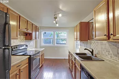 4438 NE 90th Ave, Portland, OR 97220 - Photo 10