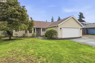 1786 N Locust St, Canby, OR 97013 - Photo 4